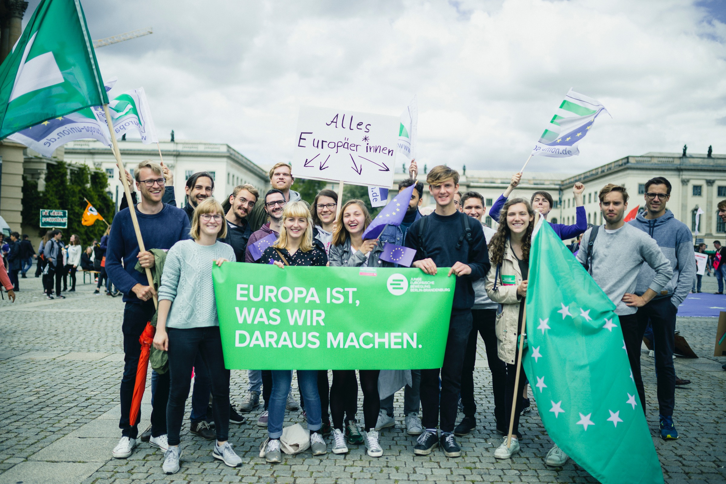 JEFer*innen auf einer Demo